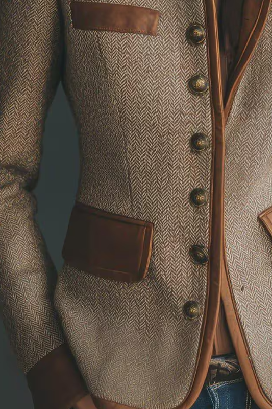 Taillenbetonter Tweed-Blazer mit Stehkragen und Besatzverkleideten Taschen