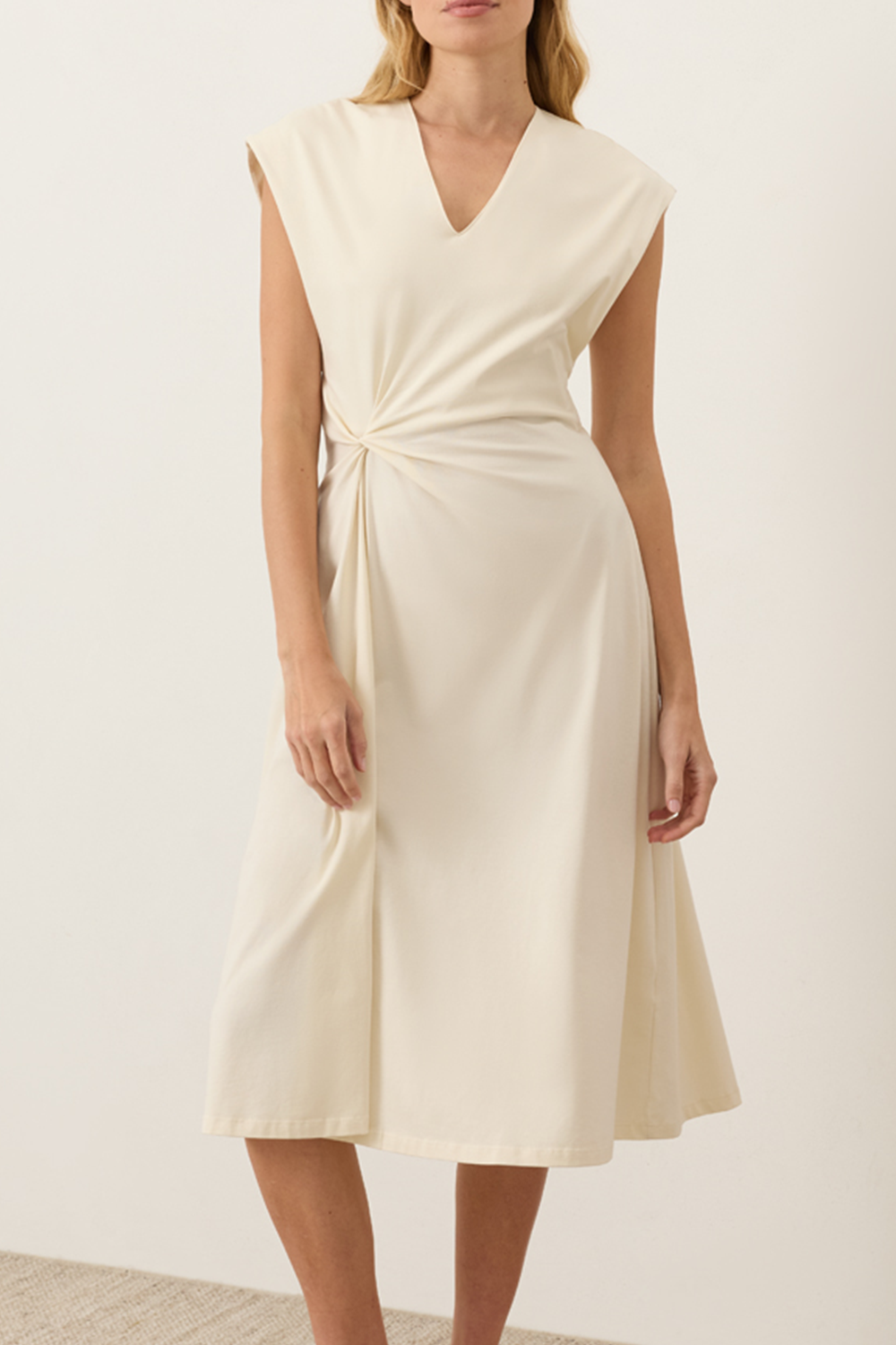 V-Ausschnitt Midi-Kleid mit markantem Seitenknoten und Kappenärmeln